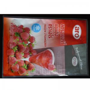 pakastetaan muovikierrepussi, joka täyttää kalat ja pakastetut elintarvikkeet