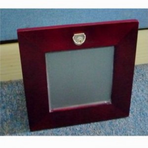 Seinäkiinnitetyt baseball-näytöt