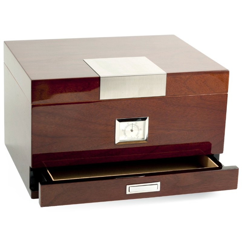 Walnut Cigar Humidor ja laatikko