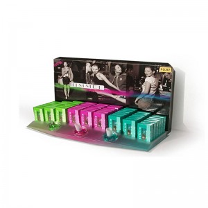 Houkutteleva pahvilaatikkopaperilattiajalusta kosmetiikkaan