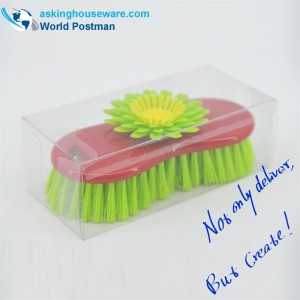 Akbrandin kukkamuotoiset vaatteet, kengät, hankausharja