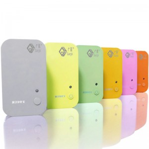 Pieni otsonin ilmanpuhdistimen sterilointilaite, kannettava keittiössä