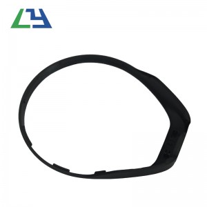 Muotitehdas elektrolyyttiosien ruiskuvaluun