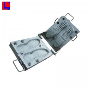 Kumi-injektiomuottipuristusmuovausmuotin valmistuksen pohjallinen