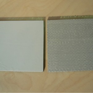 Hopea peili, jossa on turvallisuuskalvo