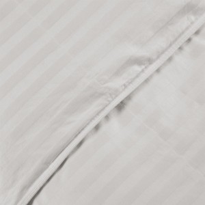 90% valkoinen ankan untuvapeite 1 cm: n Damask-raitakankaalla