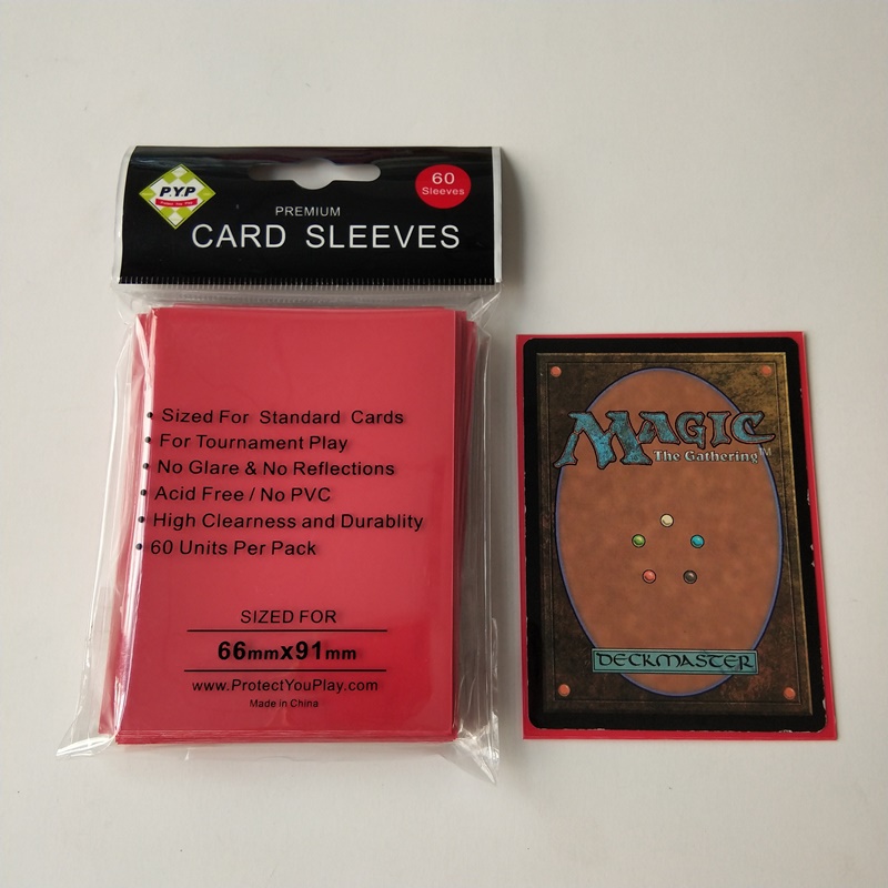 66x91mm kiinteä punainen vakiokokoinen MTG / Pokemon-pelikorttisuoja