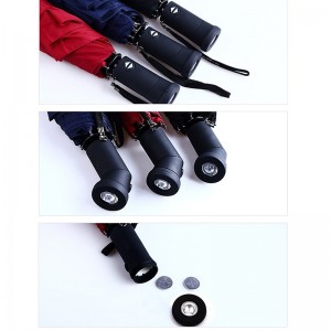 2019 Sateinen vahva vedenpitävä tukku 3-kertainen sateenvarjo led-taskulampulla