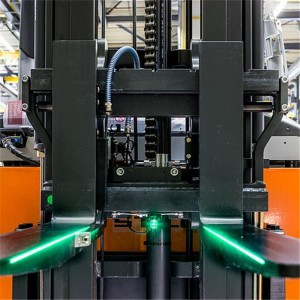 Stacker-laserohjainjärjestelmät varastolle