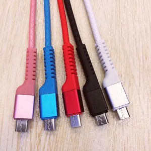 Nopea lataus Pyöreä TPE-USB-kaapeli mikro-USB, tyyppi C, iPhonen salaman lataus ja synkronointi