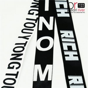 Mustavalkoinen korkealaatuinen teippi