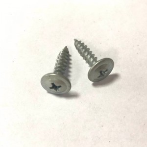 itseporautuva ruuvin terävä kohta