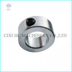 Aseta ruuvin akselin kaulus