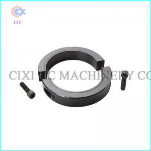 Kaksiosainen kiinnitysakselin kaulus