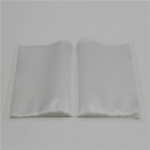 Läpinäkyvä muovialbumi erikokoiselle