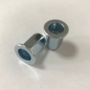 niitti mutteri täynnä kuusio