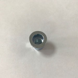 niitti mutteri täynnä kuusio