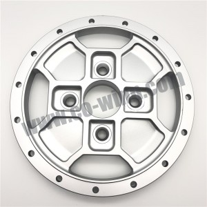 Räätälöity taonta \/ CNC-työstö Alumiinivanteen vanteen keskiosa. Auton varaosien varaosat