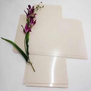 Korkealaatuinen 0,5 mm aprikoosivärinen jäykkä PET-muovipolyesterilevy huonekaluille