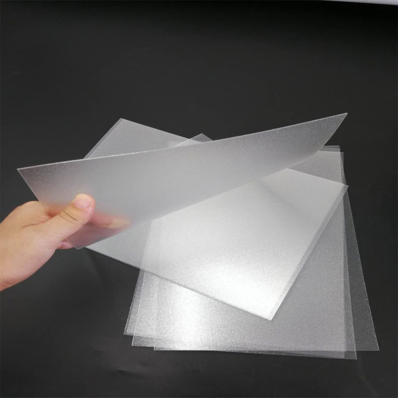 Kuuma myynti 1,0 mm joustava vedenpitävä läpinäkyvä himmeä polyesteri PET-muovilevykalvo taittorasiaan