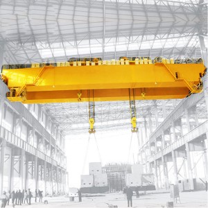 Tuplakiekko ylänosturilla kaksoisvaunulla