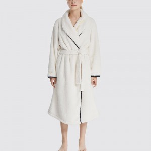 Naiset nauravat fleece-kirjonta Robe