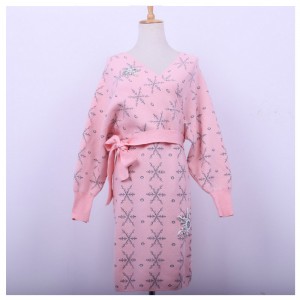 Vuoden 2018 lämmin lumihiutale strassi krs. Naisten viisto-neuletakki