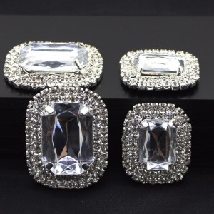 Uusi muotoilu tyylikäs valkoinen koru kirkas akryyli strassi nappi halpa ompelu muovinen painike 9