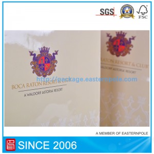 Ylellinen paperipussi, jossa on solmittu kahva