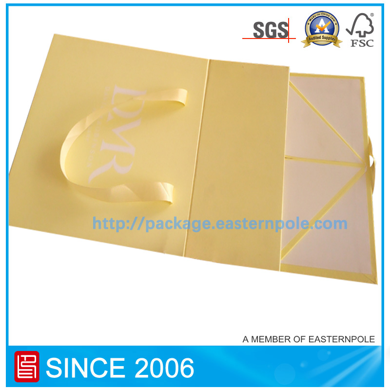 Keltainen taitettava magneettitiivistepakkaus