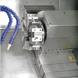 Tehdashinta vino sänky CNC-sorvi tornissa