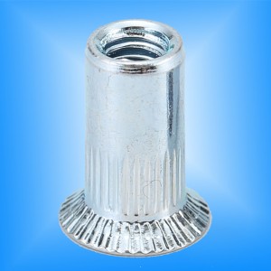 Upotettu pää, pyöristetty vartalo