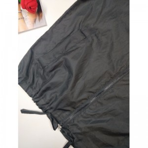 NAISTEN MUSTATUOTINEN TUULIVAKKAUSJAKKI RLWWJ0006