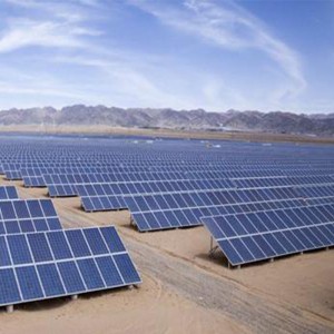 Silikonitiiviste PV-moduulien kytkentärasian ja rungon tiivistämiseen ja liimaamiseen