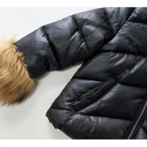 LASTEN MUSTA HUPPAINEN TURVA RLCPC0002