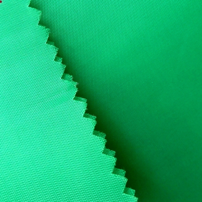 Polyesterin sadetakki-kangas, PVC-päällysteinen 210T-taftekangas vaatetekstiilille