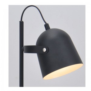 Pöytävalaisin, jossa metallinen varjostin ja säädä varjostustoiminto, tasainen pohja