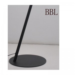 LED-metallilattiavalaisin