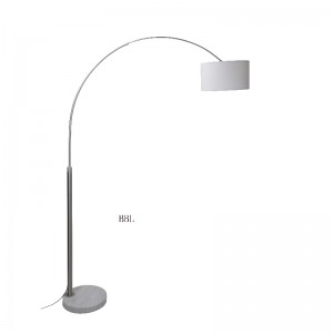 Keulalamppu marmoripohjaisella pohjalla