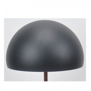 LED-pöytävalaisin marmorialustalla