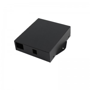 Tavanomaisen menettelyn mukainen suoja, jossa teräs puristetaan pienten metallien valmistukseen