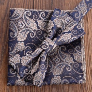 100% Silkki Woven Bowtie
