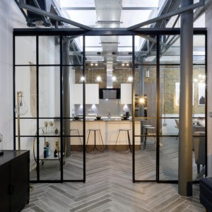 Kapea kehys liukuovi