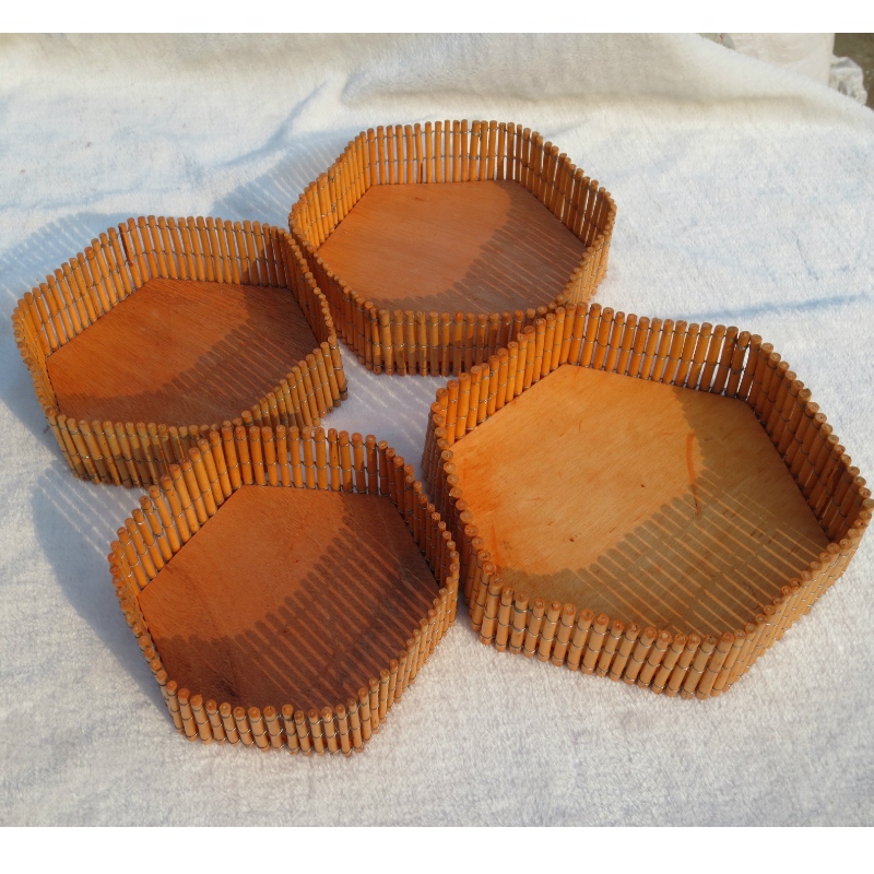 Kuivattujen hedelmien säilytyskori