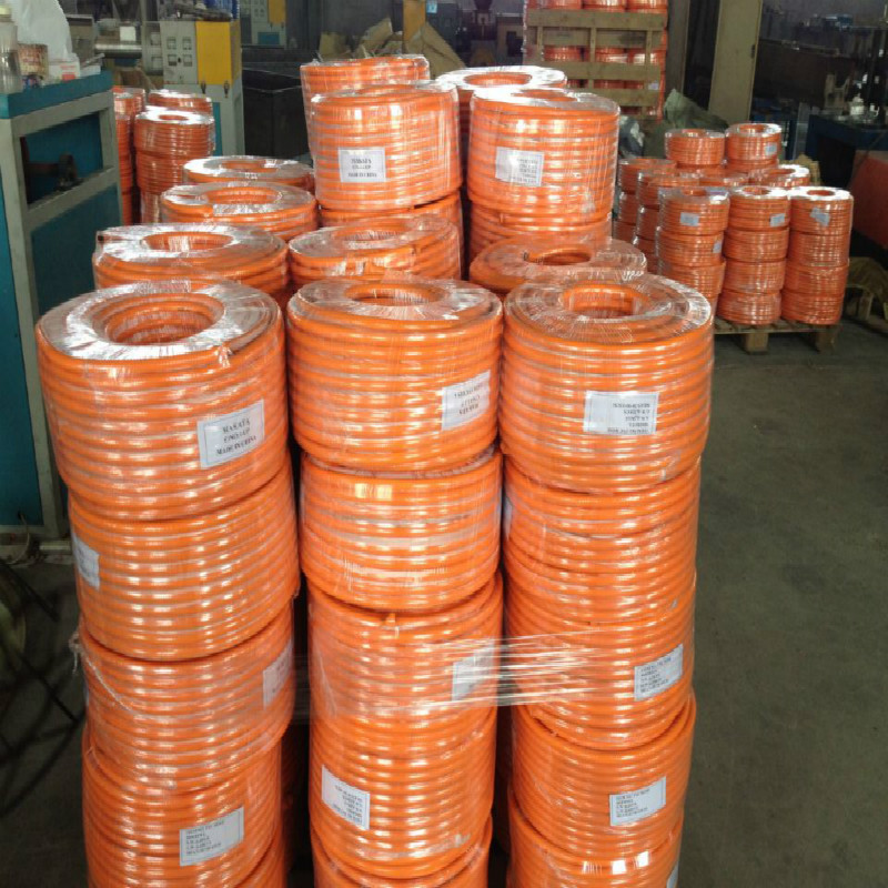 Korkeapaineinen PVC-paineletku