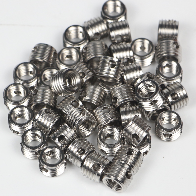 308 000 060.500 308 M6 * 1 * 10 * 1,25 * 12L itsekelausterät 3-reikäisillä ilman paljeita 500K varastossa