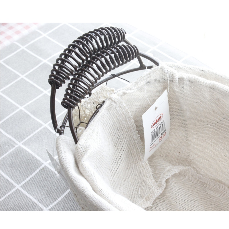 Langallinen kori (Basket with Lined)