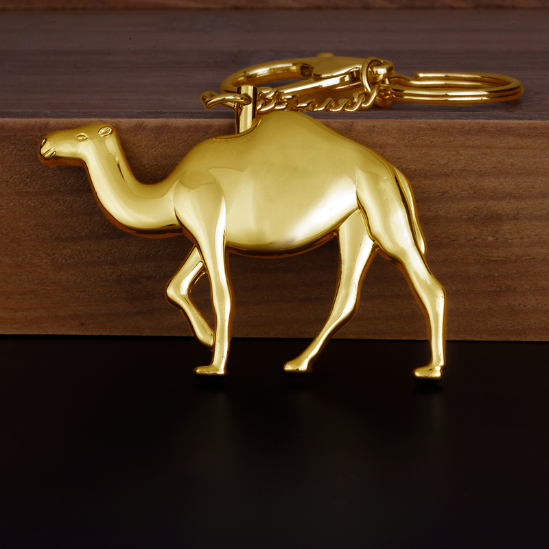 Metalli kamelin avaimenperä