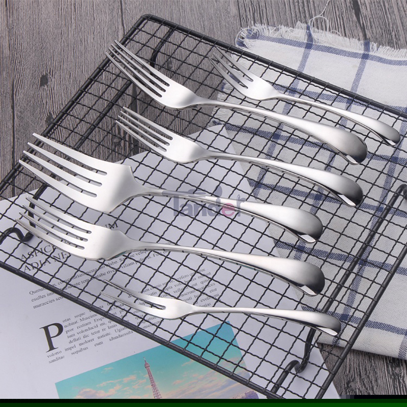Curved Design Stainless Steel Kitchen Ravintola Party Tableware Cutlery 24PCS Set