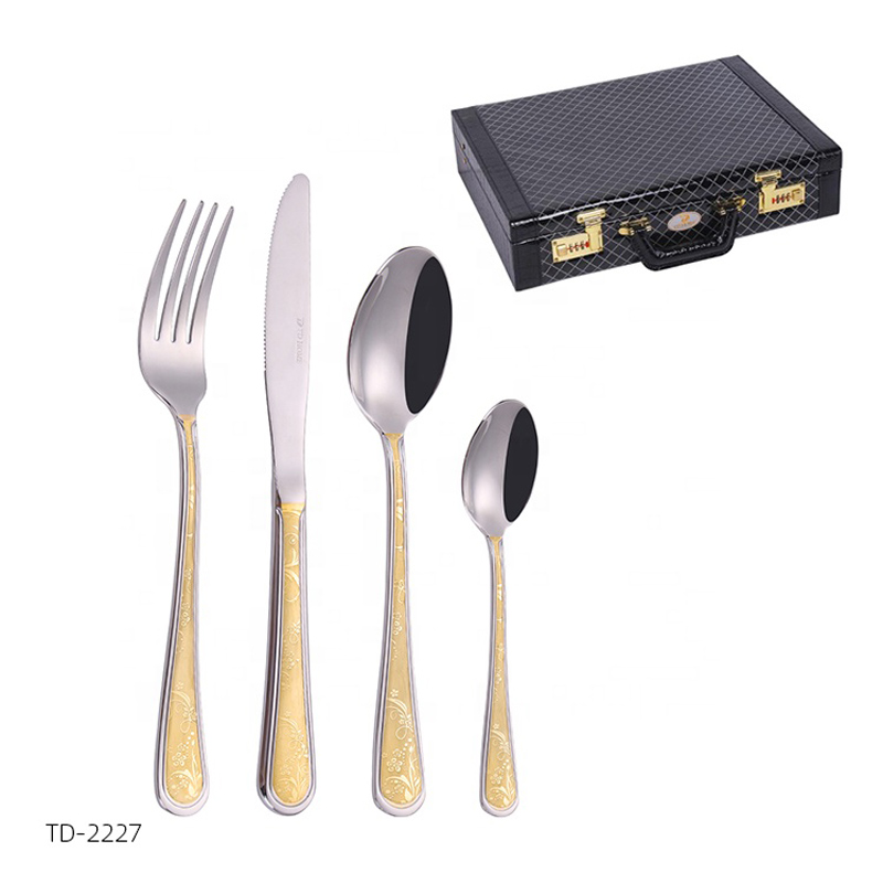 86PCS High Quality Stainless Steel Gold Cuttery Set with Leather Case